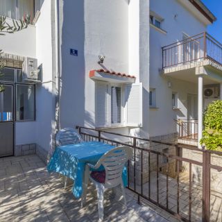 Apartments and Rooms Dotli Selce (2)
