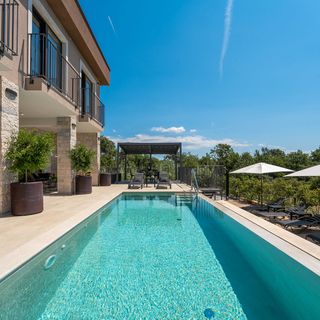 Villa Palazzina II s bazenom i wellnesom Vranici (2)