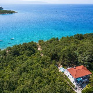 Apartments Inka Njivice II (3)