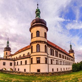 Zámek v Kostelci nad Černými lesy (2)