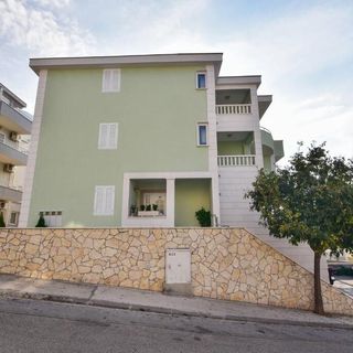 Apartments and Rooms Roso Makarska (4)