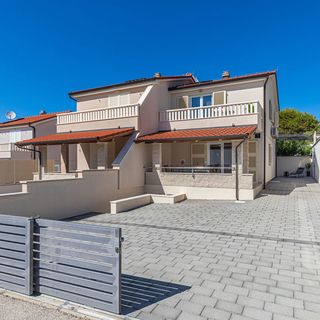 House Mirrors Razanj (4)