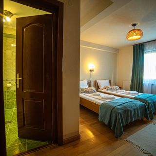 Pensiunea Romantika Odorheiu Secuiesc (3)