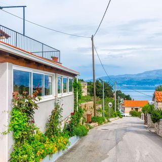 Apartment New Splitska (3)