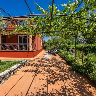 Apartments Villa Amaryllis Novigrad (4)