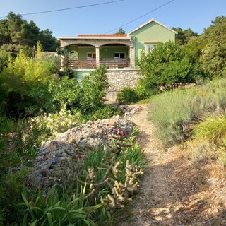 House Garma Vela Luka (2)