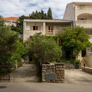 Apartments Ana&Tina Bol (2)