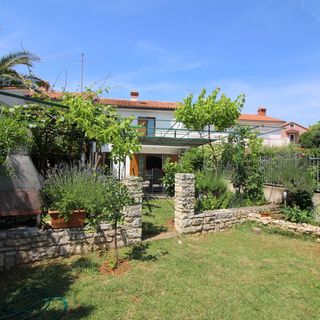 House Lavanda s lijepim vrtom Porec (4)