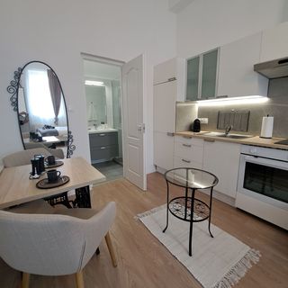 Cozy Central Apartment Kecskemét (5)