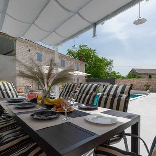 Designer Villa Simone Kringa Tinjan (3)