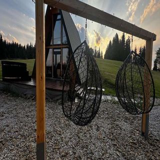 La Știubei Cabin Mărişel (4)