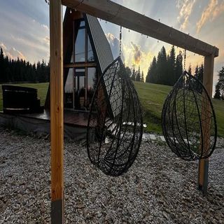 La Știubei Cabin Mărişel (4)