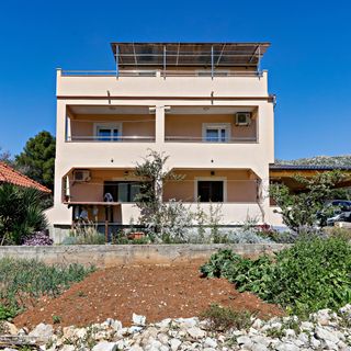 Apartmanok Parkolóhellyel Grebastica, Sibenik - 24046 Grebaštica (3)