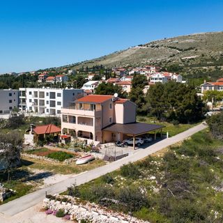 Apartmanok Parkolóhellyel Grebastica, Sibenik - 24046 Grebaštica (5)