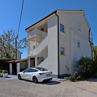 Apartmanok Parkolóhellyel Palit, Rab - 24073 Palit (2)