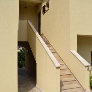 Apartmanok és Szobák Parkolóhellyel Porec - 24373 Poreč (3)