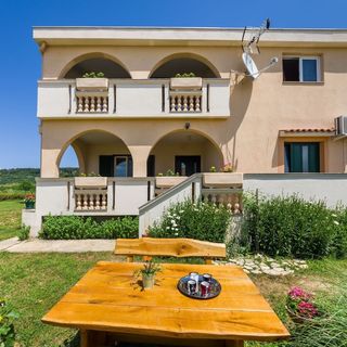 Apartmanok Gyermekes Családok Részére Ljubac, Zadar - 24394 Ljubač (2)