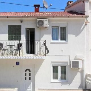 Apartmanok Parkolóhellyel Baska, Krk - 24408 Baška (5)