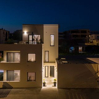 Apartmanok Parkolóhellyel Novigrad - 24561 (2)