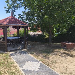 Gyöngyvirág Apartmanház Zalakaros (2)