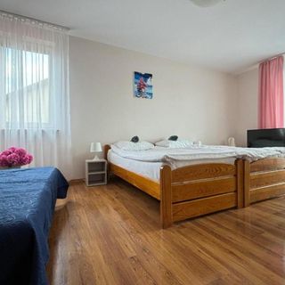 Domino Dom Gościnny Międzywodzie (2)