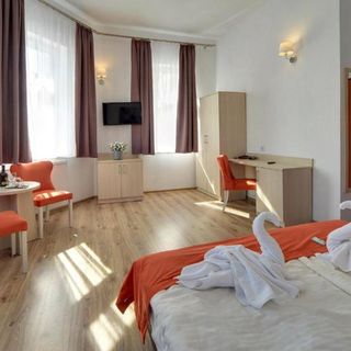 Dobrzyński Resort - Dom Wczasowy Topaz Świeradów-Zdrój (3)