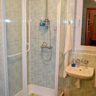 Dom całoroczny - Noclegi Pod Ostrym Działem Ustrzyki Dolne (4)