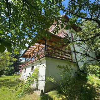 Dom nad Jeziorem Mucharskim (2)