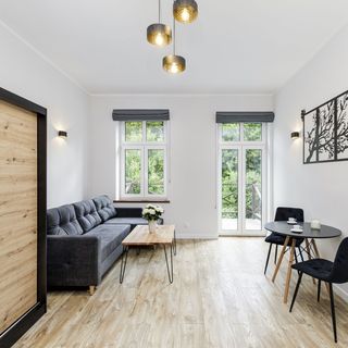 Przytulna Kawalerka w Sercu Nowej Rudy (4)