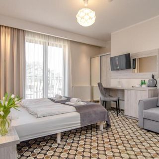 Marina Mielno Kompleks Wypoczynkowy z widokiem na jezioro (2)