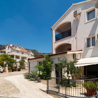 Apartman Bol - CDB849 (3)