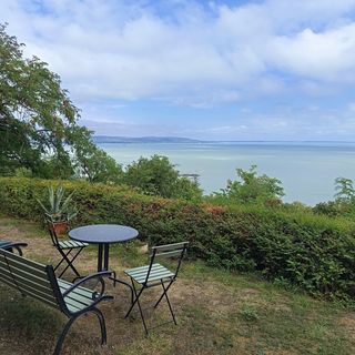 Ház a szikla peremén Tihany (5)