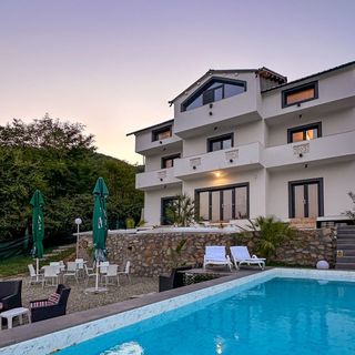 Casa Riviera 990 Ambasador Eşelniţa (2)