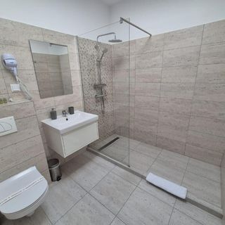 Cinque Stelle Apartment SPA Jacuzzi and Sauna Cluj-Napoca (5)