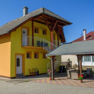 Napsugár Vendégház Újudvar (4)