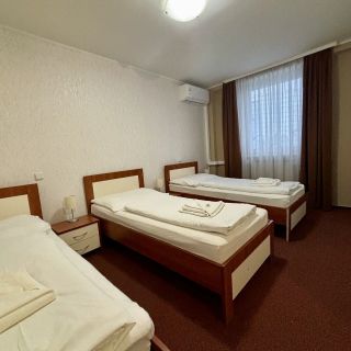 Hotel 21*** (5)