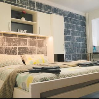 Victoria's Studio Deva (2)