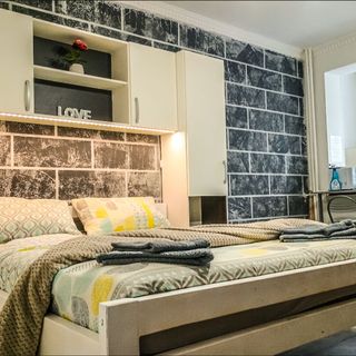 Victoria's Studio Deva (3)