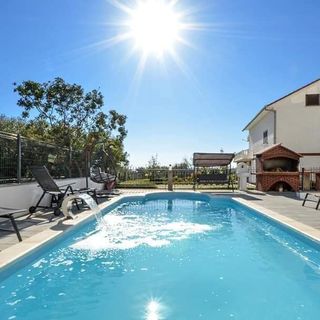 House D&D Okrug Gornji (2)