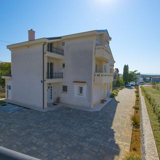 Apartments Lili Punat (4)