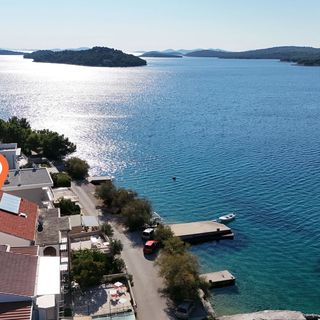 Apartment and Rooms Ive Tisno (3)