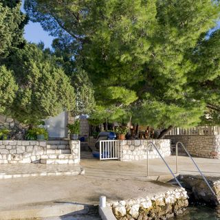 Apartments Alice seafront Klek (3)