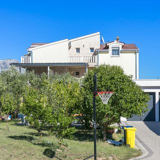 Apartmanok Parkolóhellyel Kastel Stafilic, Kastela - 24155 Kaštel Štafilić (3)