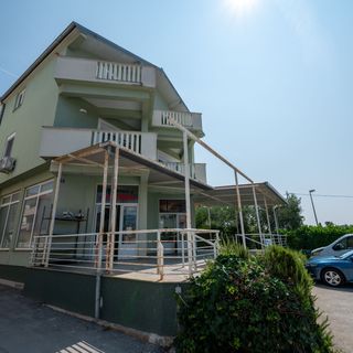 Apartmanok Parkolóhellyel Zadar - 24646 (3)