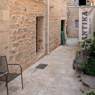 Nyaralóház A Tenger Mellett Stari Grad, Hvar - 24810 Stari Grad (2)