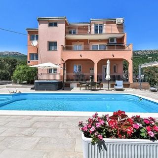 Nyaralóház Medencével Kastel Luksic Kastela - 24815 Kaštel Lukšić (2)