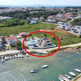 Ház Családok Részére Medencével A Tenger Mellett Vir - 24816 (4)