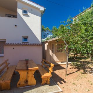 Apartmanok Parkolóhellyel Punat, Krk - 24864 Punat (3)