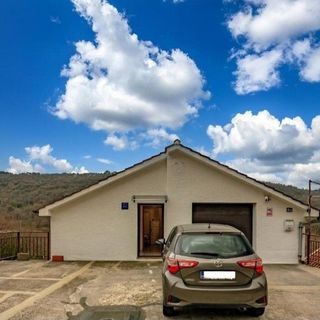 Apartmanok Parkolóhellyel Rijeka - 24933 (2)