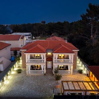 Apartments With Parking Space Vir - 24513 (5)